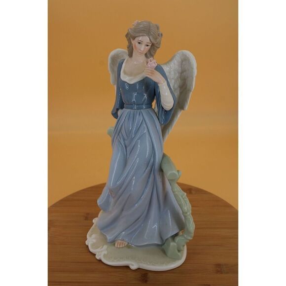 O'Well Figurine Statue Angel On Balcony With Rose Porcelain Sculpture - Picture 5 of 7